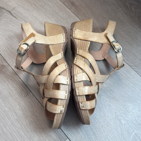 Dansko sandals 9.5 nude tan leather Tinley strappy clogs boho comfort - Picture 4 of 8